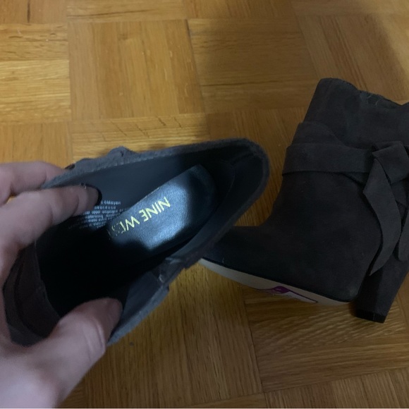 Nine West booties - Picture 3 of 4